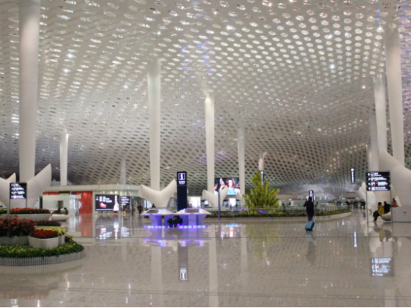 機(jī)場(chǎng)環(huán)氧磨石地坪