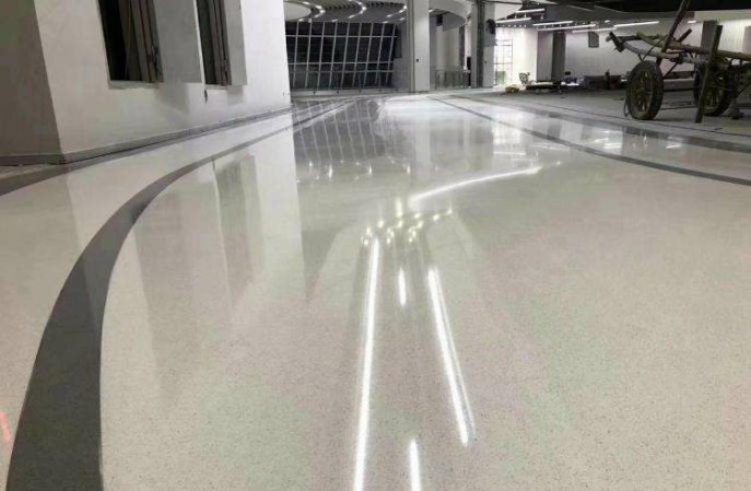 環(huán)氧磨石藝術(shù)地坪施工之三-增強(qiáng)基層磨石層連接強(qiáng)度方法有哪些？