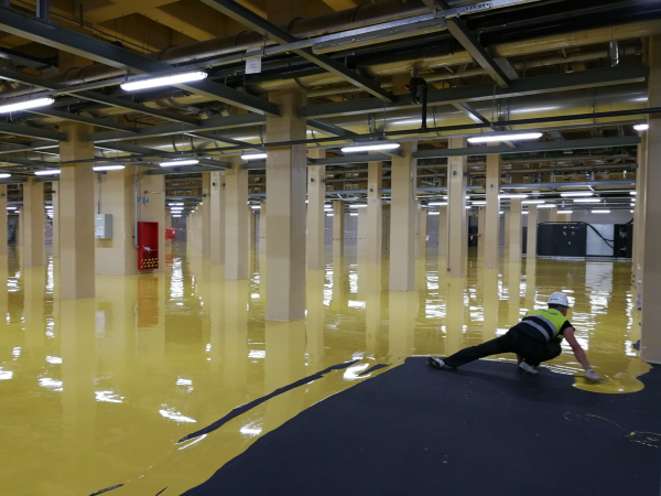 防靜電地坪漆厚度