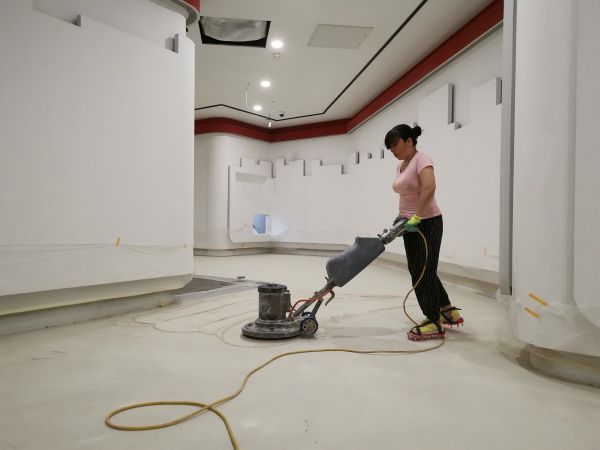 環(huán)氧磨石地坪施工設(shè)備