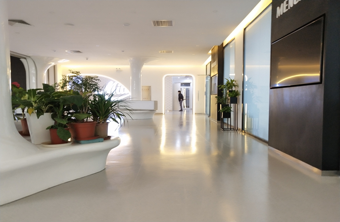 塑立得對(duì)橡膠地板保養(yǎng)后