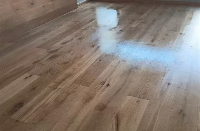 塑立得對實木地板翻新養(yǎng)護指南