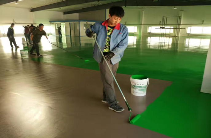 水泥自流平地面翻新保養(yǎng)方案--輕松解決腐蝕、變色、起砂問(wèn)題