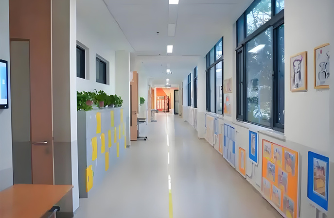 學校墻面翻新，刻不容緩！