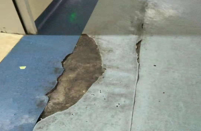 醫(yī)院塑膠地板局部破損別發(fā)愁，塑立得防護(hù)涂料來救場！