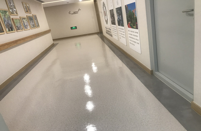 塑立得PVC地板防護(hù)涂料：養(yǎng)老院PVC地板養(yǎng)護(hù)的革新解決方案