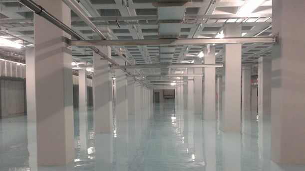 環(huán)氧防靜電地坪應(yīng)用在電子廠房的優(yōu)越性-北京航特地坪廠家