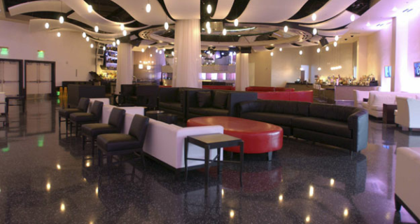 餐飲及娛樂(lè)會(huì)所