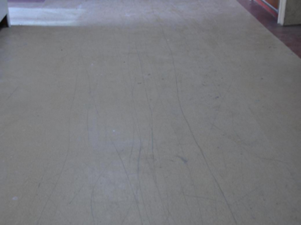 PVC地板施工過程中被劃傷該怎么辦?