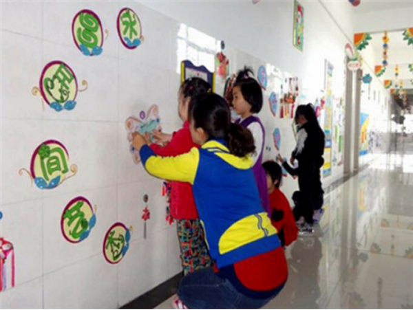 為什么幼兒園防涂鴉墻面漆比瓷磚好?(幼兒園裝修小竅門)